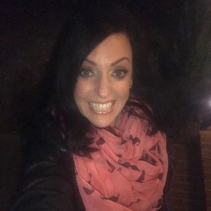 Meet your Posher, Sherry